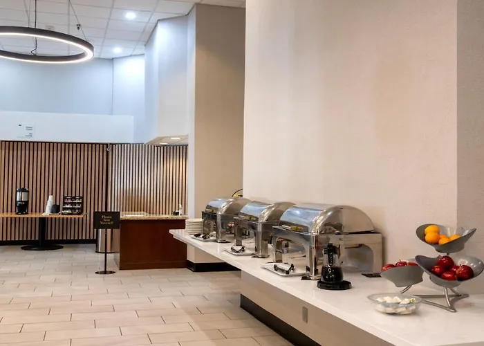 Phoenix-mesa Chandler By Ihg Hotel