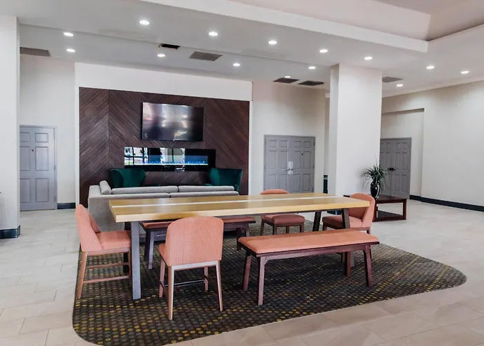 Phoenix-mesa Chandler By Ihg Hotel