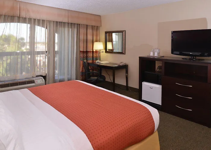 Phoenix-mesa Chandler By Ihg Hotel