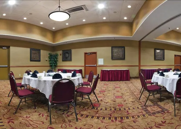 Hotel Phoenix-mesa Chandler By Ihg 3*