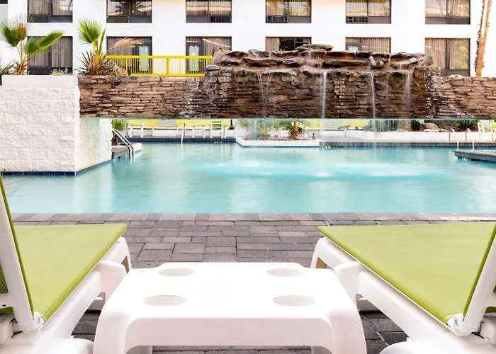 Phoenix-mesa Chandler By Ihg Hotel 3*