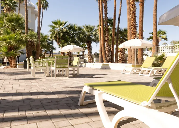 Phoenix-mesa Chandler By Ihg Hotel 3*