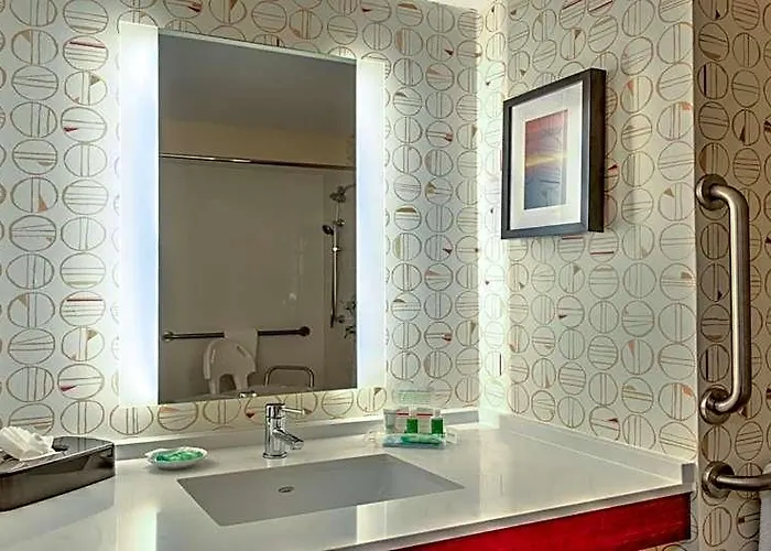 Hotel Phoenix-mesa Chandler By Ihg 3*