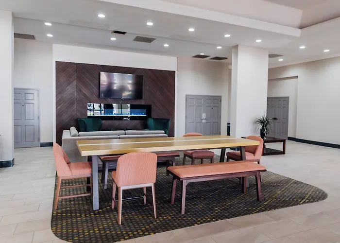 Phoenix-mesa Chandler By Ihg Hotel
